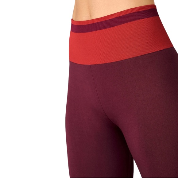 Fabletics High-Waisted Seamless Leggings 7/8 - Picture 2 of 4